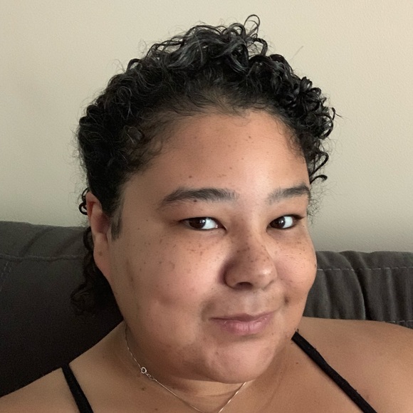 Meet your Posher, Amy - Picture 2 of 3